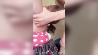 TEEN SCOPATA IN BOCCA VIOLENTEMENTE