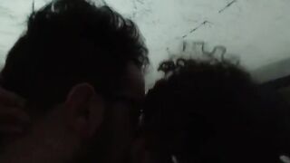 Scopa la ragazza del suo migliore amico