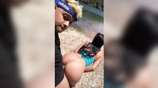 Anteprima del video: Pompino In spiaggia