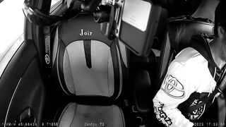 La DASHCAM nascosta riprende la prsotituta all'opera