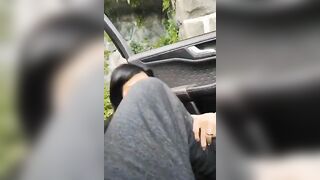 Vengo in faccia alla puttana