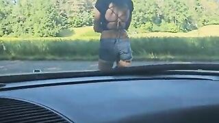 Bella puttanella catturata in strada 2