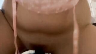 BIONDA Italiana si gode il suo WURSTEL