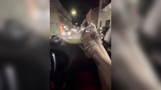 Bei piedi sexy in eleganti sandali