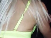 Puttana italiana prende cazzo in culo