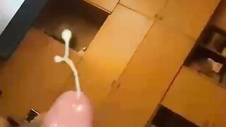 Anteprima del video: Fontana di sborra