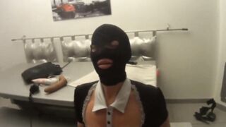 Sesso con la cagna golosa di sperma