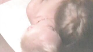 Allegra e Insa si rilassano