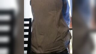 SCOPO MIA MOGLIE A PECORINA SUL BALCONE