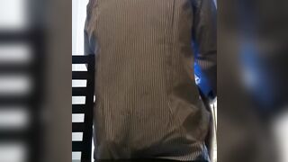 SCOPO MIA MOGLIE A PECORINA SUL BALCONE