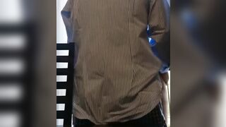 SCOPO MIA MOGLIE A PECORINA SUL BALCONE