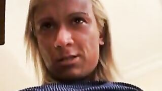 La puttana dal clitoride enorme