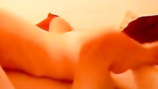 Anteprima del video: Mamma scopa in cam