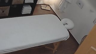 Anteprima del video: Giovanissima inculata amatoriale