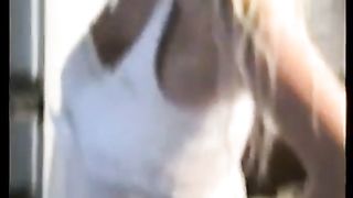 Anteprima del video: Bionda modella si masturba