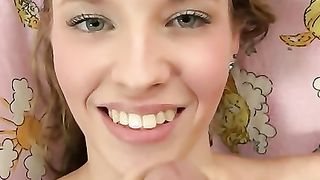 Teen scopata e sborrata in bocca