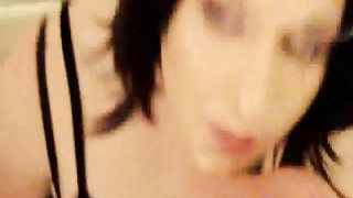 Tansessuale sborrata in faccia