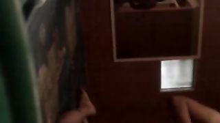 Un mio amico fa un pompino alla sua fidanzata