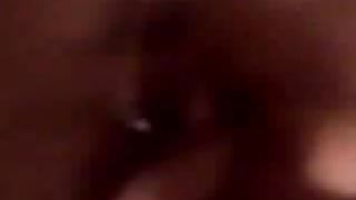 Ragazza troia si fa chiavare da una transex