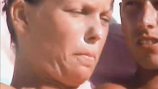 Ripresa illegale di una sexy mamma francese