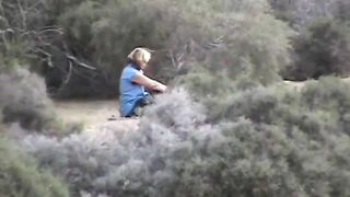 Voyeur su spiaggia nudista alle Canarie