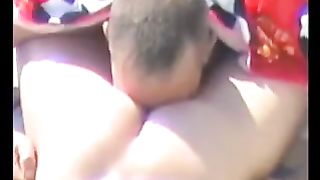 Il mio amico scopa con la sua ragazza al mare