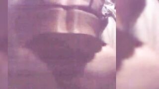 Ludovica, matura romana, sul traghetto gode con un camionista