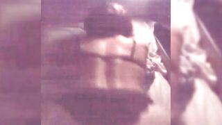 Ludovica, matura romana, sul traghetto gode con un camionista