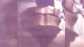 Ludovica, matura romana, sul traghetto gode con un camionista