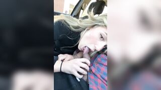 Biondina infoiata tradisce il fidanzato con l'amante