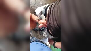 Anteprima del video: Mamma tettona bocchinara soddisfa due maschi