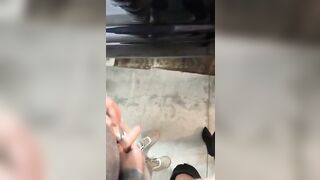 Coppia italiana in vacanza in USA trombata in un garage