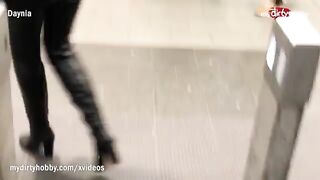 La biondina della metropolitana