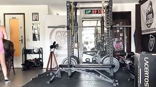 Blogger italiana scopata dal personal trainer arrapato