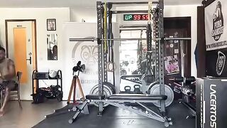 Blogger italiana scopata dal personal trainer arrapato