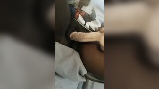 La mia amica africana si masturba