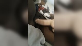 La mia amica africana si masturba