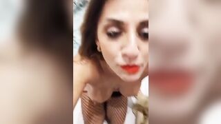 Alla camgirl italiana piace prenderlo in culo