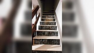 Mia moglie mi invita a salire in camera