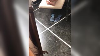 Piedi di Zia Eccitanti in Attesa  di Sborra