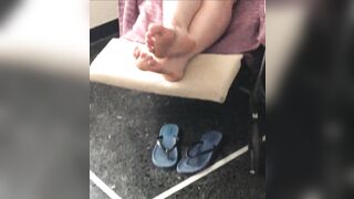 Piedi di Zia Eccitanti in Attesa  di Sborra