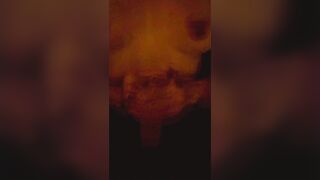 Sega a due mani e sborrata sulle tette