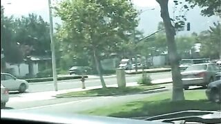 Bella milf bionda catturata da cliente nero