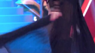 Malena la Pugliese sfila semi nuda in TV