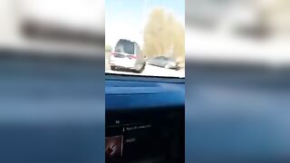 Il becchino va a troie sul carro funebre