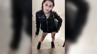 Pompino all'aperto dalla fidanzata