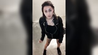 Pompino all'aperto dalla fidanzata