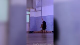 Ballerina troia si mostra su OF