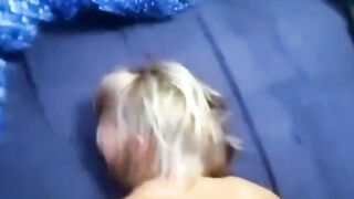 La mia zoccola sa come rendermi felice !