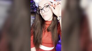 Anteprima del video: Camgirl puttana ci fa gli auguri